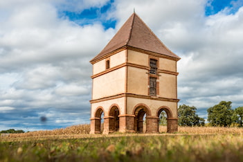 Chateau Lascours - Pigeonnier