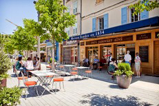 Wine-paired lunch in Tain-l'Hermitage